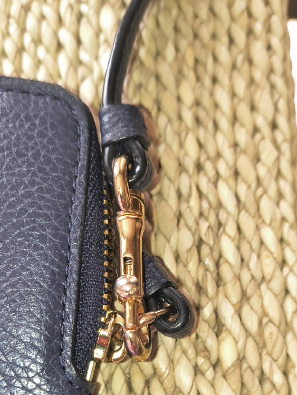 Coach Navy Blue Leather Wristlet (LARGE SIZE) with Gold Hardware Coach New York - Picture 6 of 12